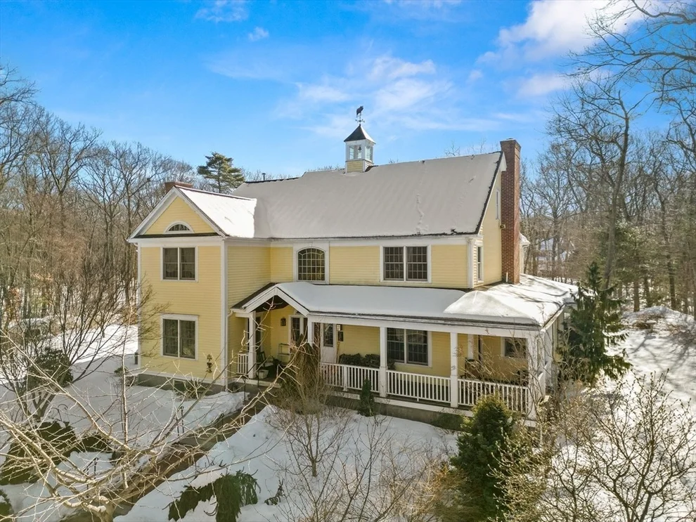 Unit for sale at 114 Moulton St, West Newbury, MA 01985