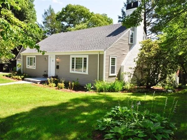 Unit for sale at 882 West Roxbury Parkway, Brookline, MA 02467
