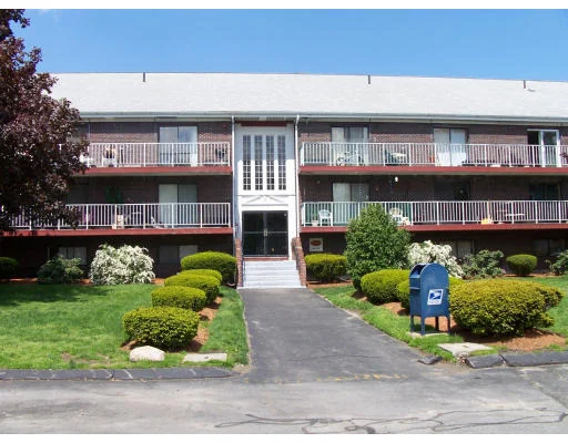 Unit for sale at 126 Beaver St, Framingham, MA 01702