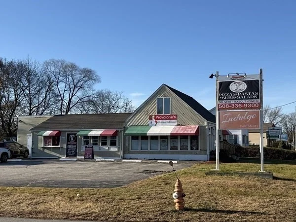 Unit for sale at 717 Fall River Ave, Seekonk, MA 02771