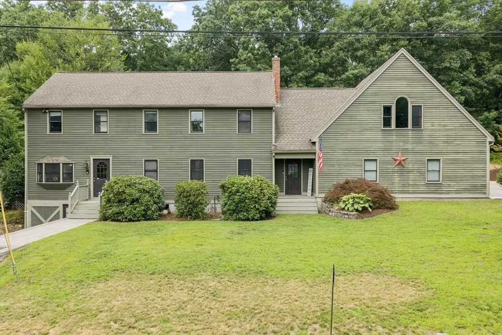 Unit for sale at 2 Nashoba Trl, Littleton, MA 01460