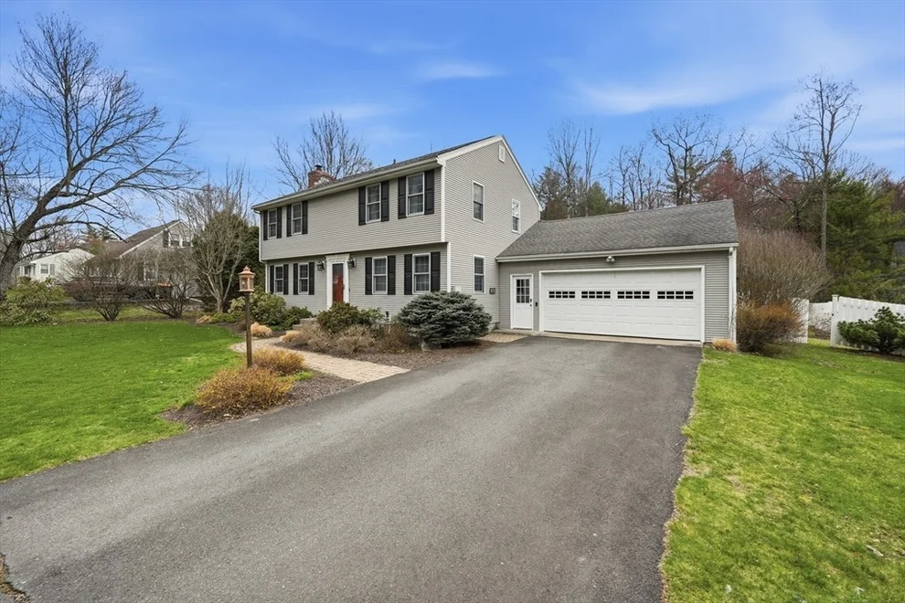 Unit for sale at 30 Parkview Dr, South Hadley, MA 01075
