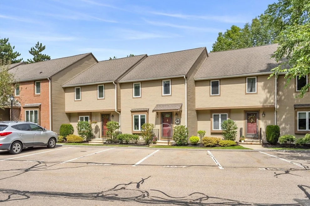 Unit for sale at 805 Lewis O Gray Dr, Saugus, MA 01906