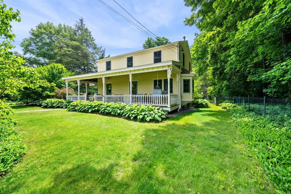 Unit for sale at 9 Hull St, Wenham, MA 01984