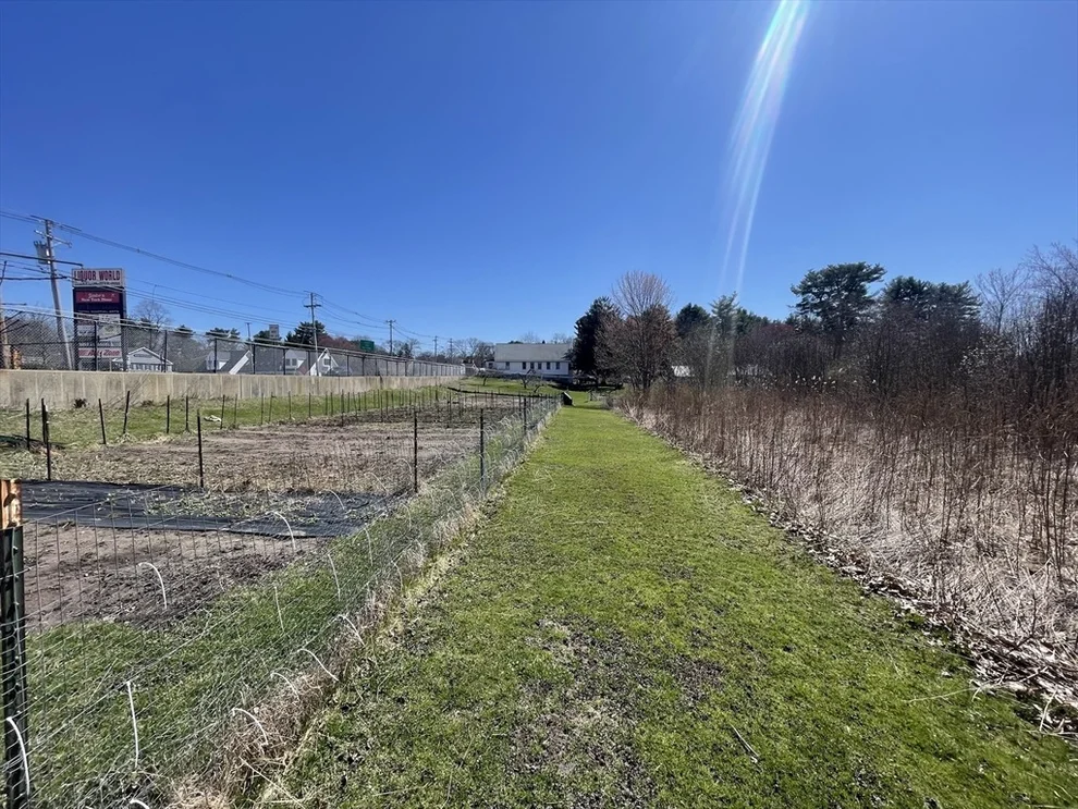 Unit for sale at 360 W. Central Street, Franklin, MA 02038