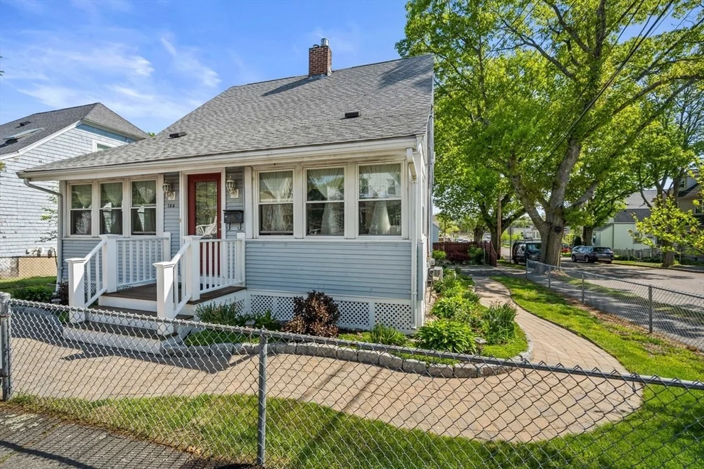 Unit for sale at 164 Farrington St, Quincy, MA 02170