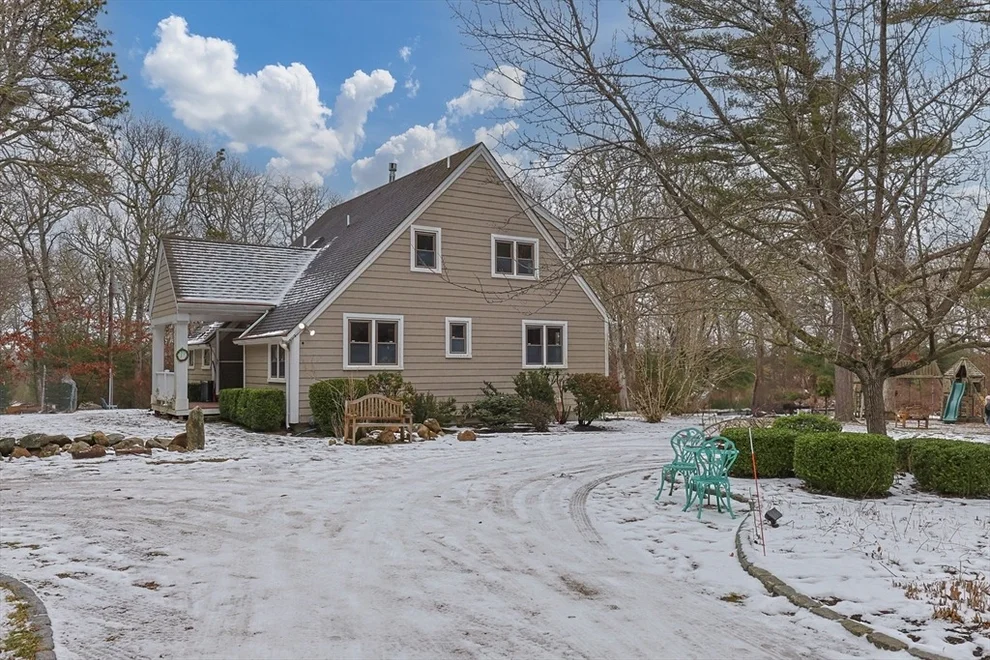 Unit for sale at 248 Great Neck Rd, Wareham, MA 02571