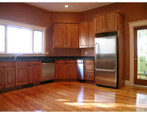 Unit for sale at 33 Munroe St, Lynn, MA 01901