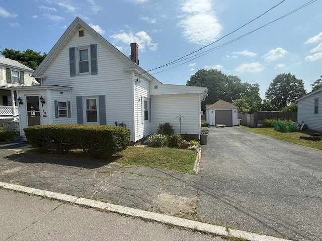 Unit for sale at 19 Lincoln St, Fitchburg, MA 01420