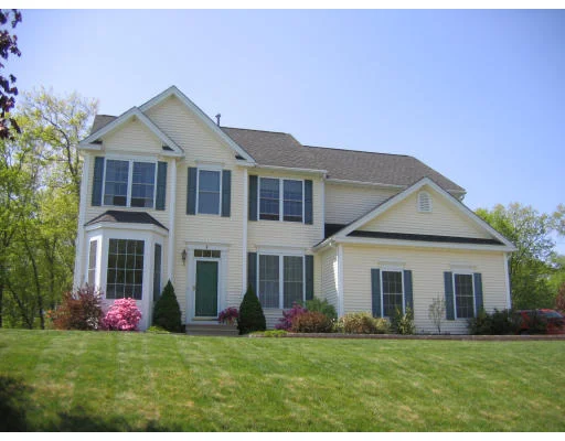 Unit for sale at 4 Bigelow Way, Grafton, MA 01560