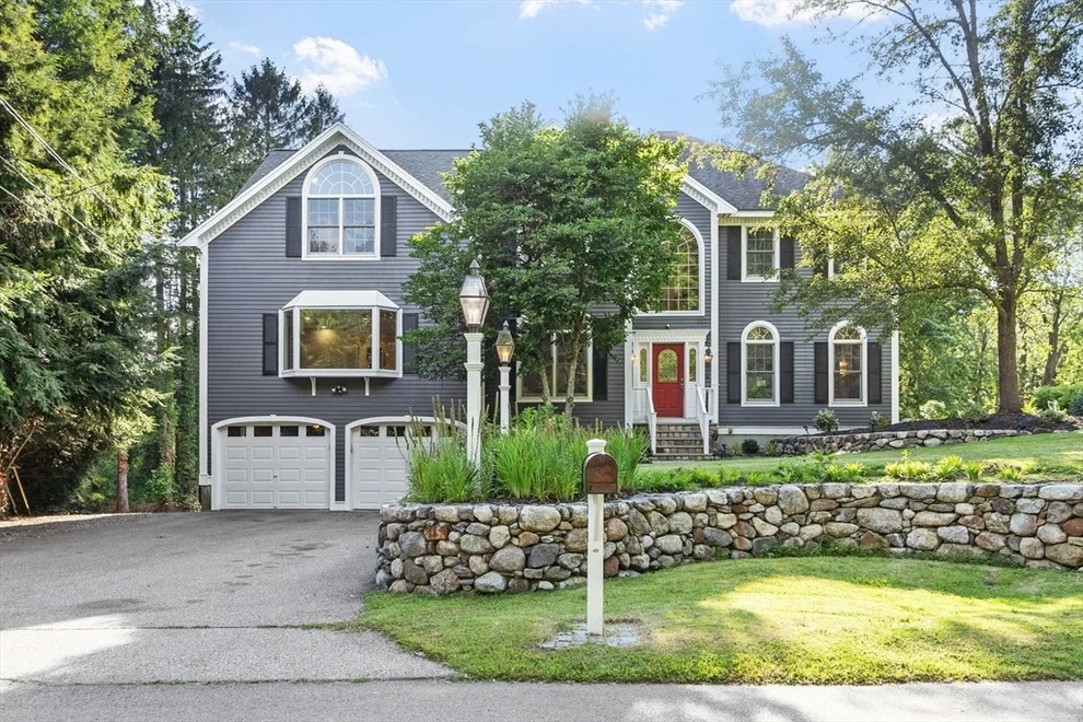 Unit for sale at 117 Hidden Rd, Andover, MA 01810