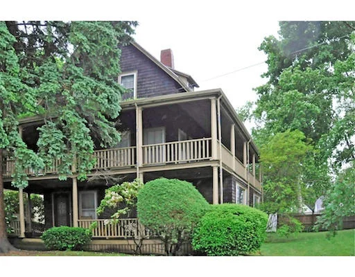 Unit for sale at 9 Andrews Ln, Marblehead, MA 01945