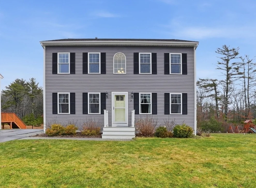 Unit for sale at 3 Fieldstone Ln, Marion, MA 02738