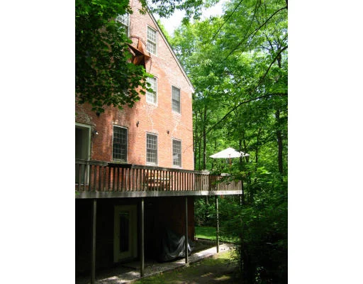 Unit for sale at 89 E. Hartford,Uxbridge, Uxbridge, MA 01569