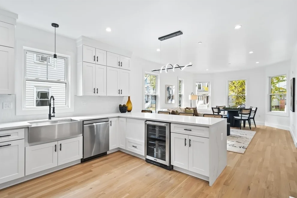 Unit for sale at 69 Marlboro St, Belmont, MA 02478