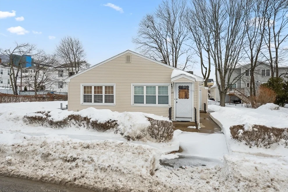 Unit for sale at 28 Granby, Worcester, MA 01604