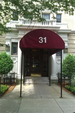 Unit for sale at 31 Queensberry St, Boston, MA 02215