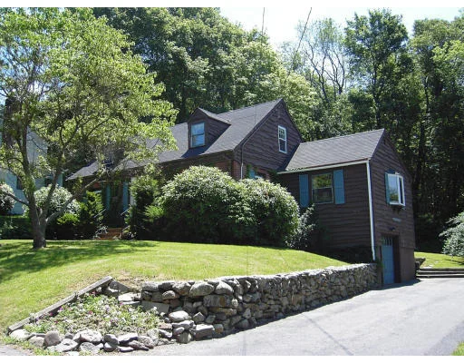 Unit for sale at 66 Gov. Long Rd, Hingham, MA 02043