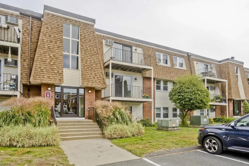 Unit for sale at 80 Damon Rd, Northampton, MA 01060