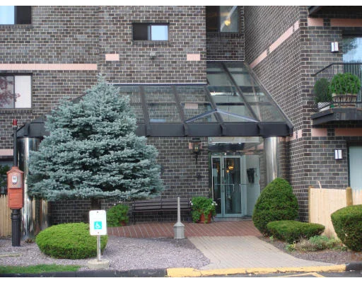 Unit for sale at 500 Washington St, Quincy, MA 02169