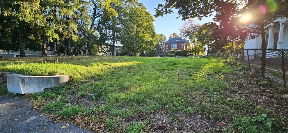 Unit for sale at 10 Lagrange St, Worcester, MA 01610