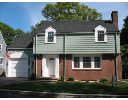 Unit for sale at 77 Plymouth Ave, Swampscott, MA 01907