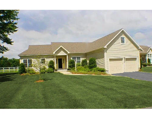 Unit for sale at 45 Pickman Dr, Bedford, MA 01730