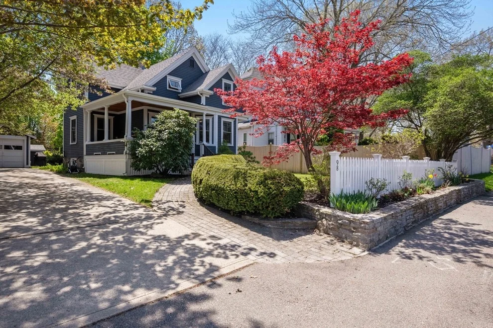 Unit for sale at 98 West Street, Braintree, MA 02184