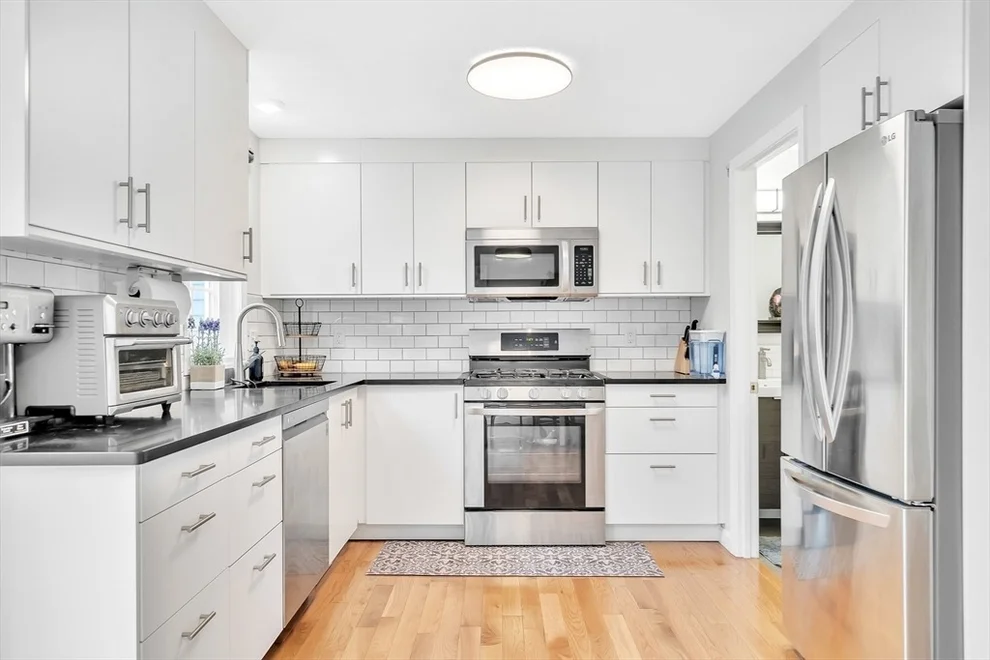 Unit for sale at 620 Princeton Blvd, Lowell, MA 01851