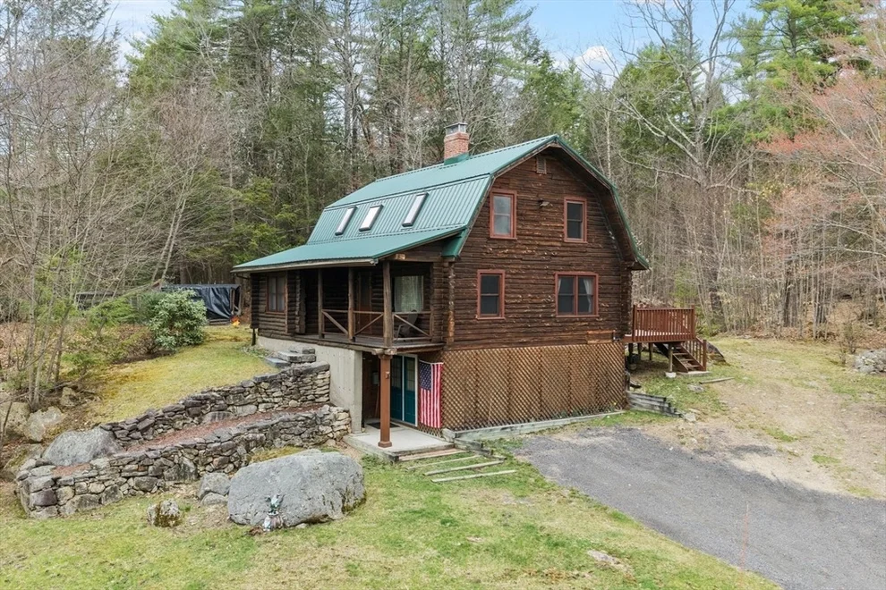 Unit for sale at 43 Greenville Rd, Townsend, MA 01474