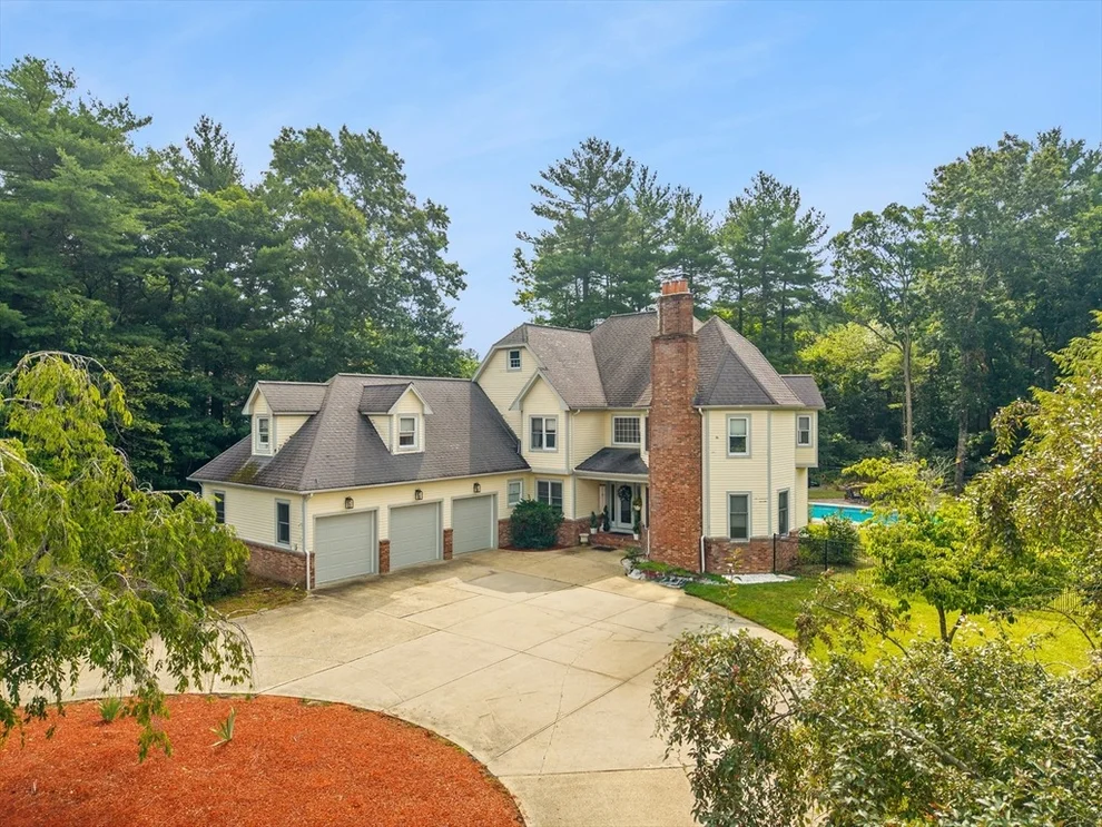 Unit for sale at 105 Lounsbury Dr, Raynham, MA 02767