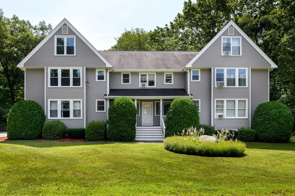 Unit for sale at 20 Stefaniak, Webster, MA 01570