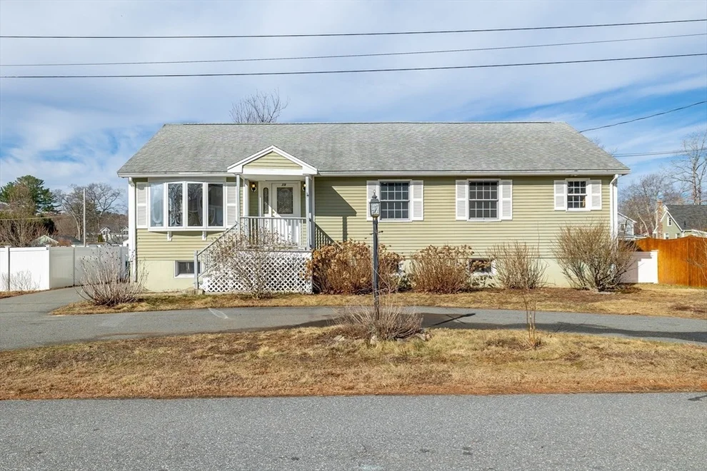 Unit for sale at 19 Cedarwood Rd, Billerica, MA 01821