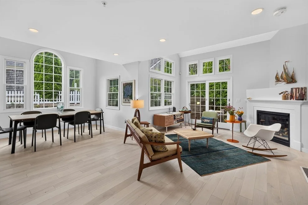 10 Red Cedar Road