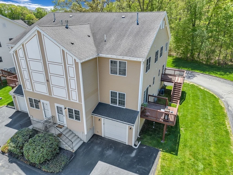 Unit for sale at 1 Shameem Ln, Hudson, MA 01749