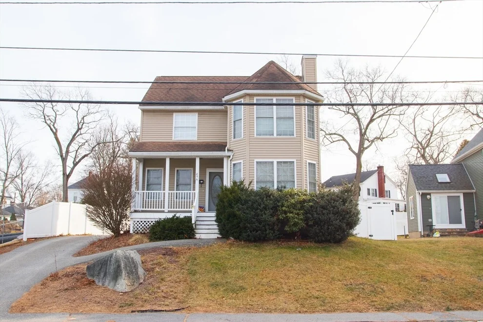 Unit for sale at 694 Westford St, Lowell, MA 01851