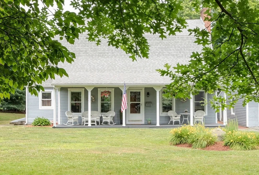 Unit for sale at 2546 County St, Somerset, MA 02726