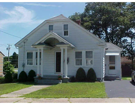 Unit for sale at 10 Pulaski Street, Uxbridge, MA 01569