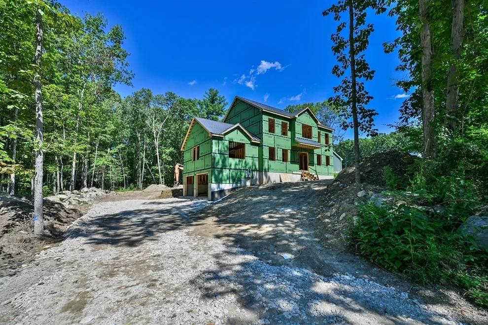 Unit for sale at 35 Sawmill Rd, Dudley, MA 01571