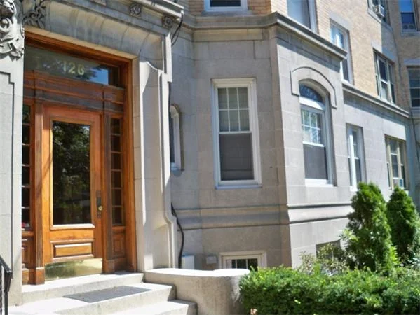 Unit for sale at 126 Longwood Ave, Brookline, MA 02446