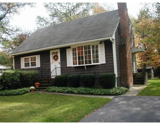 Unit for sale at 292 Elm Street W, Raynham, MA 02767