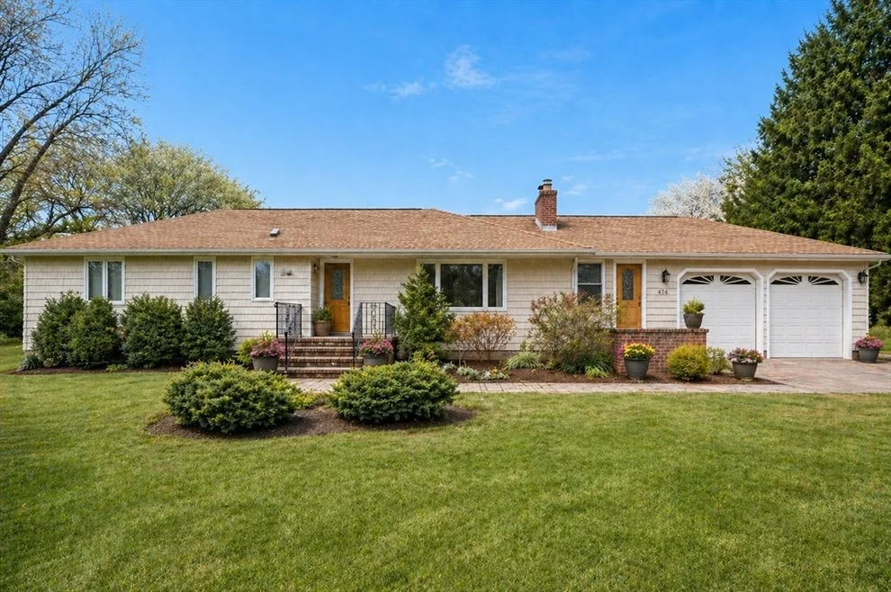 Unit for sale at 424 Central, Holliston, MA 01746