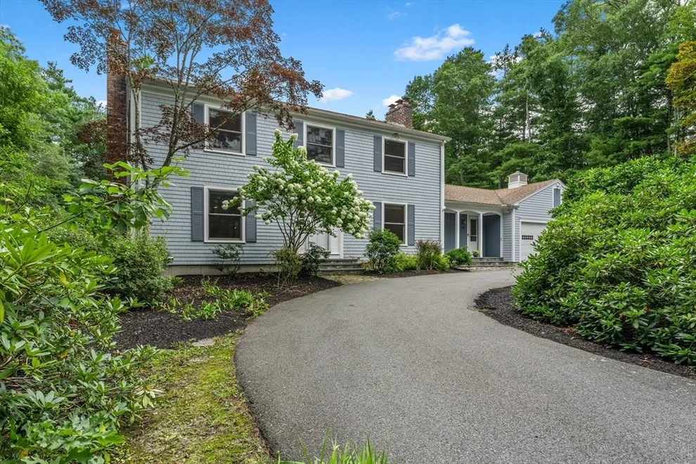 Unit for sale at 18 Indian Cove Rd, Marion, MA 02738