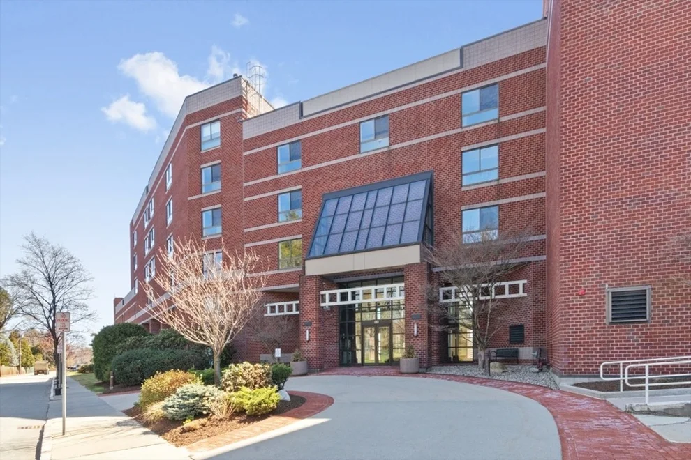 Unit for sale at 199 Coolidge Ave, Watertown, MA 02472