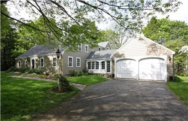 Unit for sale at 3 Ridgeway Rd, Wellesley, MA 02481