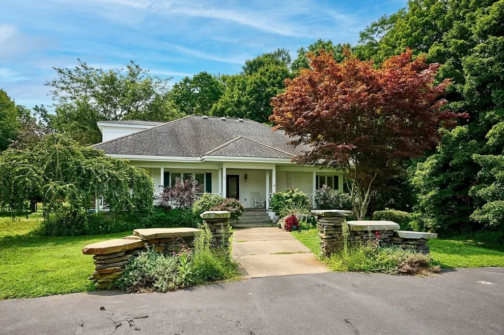 Unit for sale at 48 Clapp St, Easthampton, MA 01027