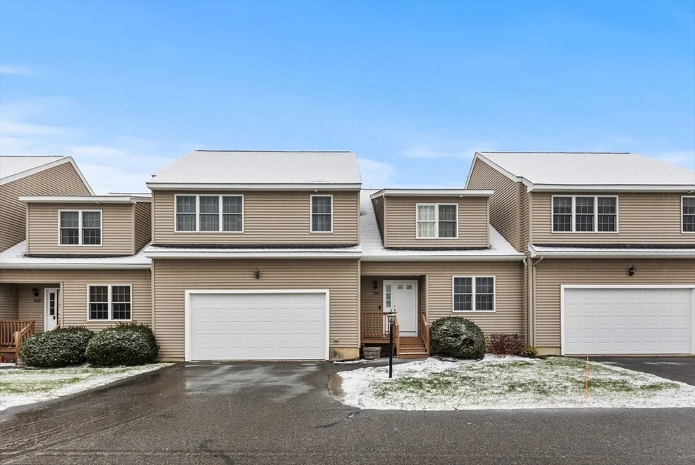 Unit for sale at 150 Ariel Cir, Sutton, MA 01590