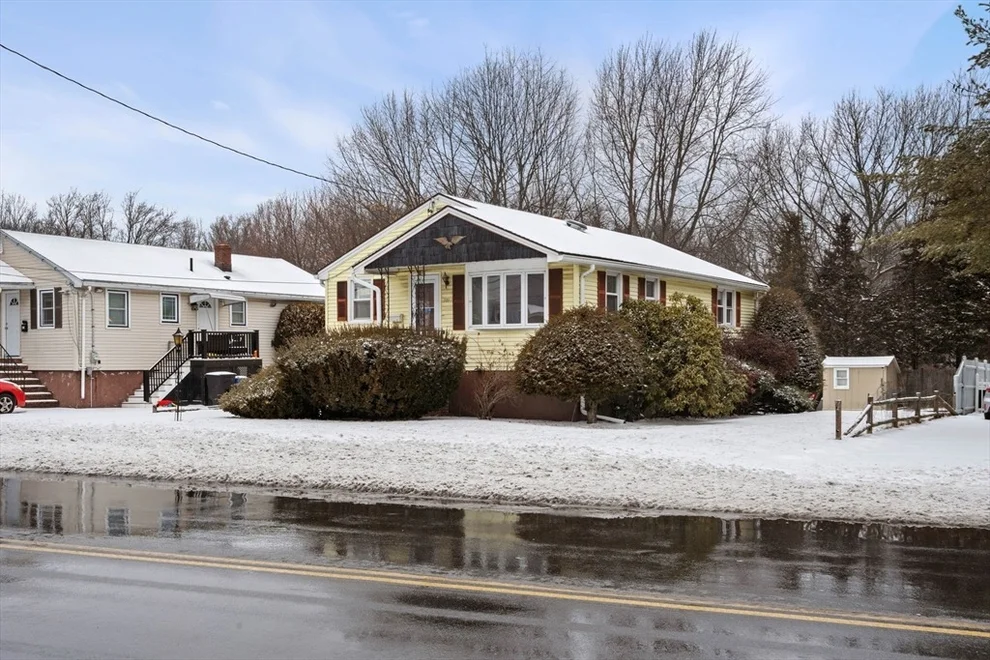 Unit for sale at 171 Lynnfield St, Peabody, MA 01960