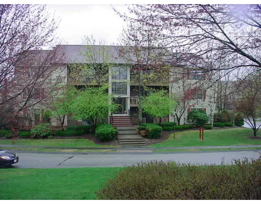 Unit for sale at 41 Apache Way, Tewksbury, MA 01876
