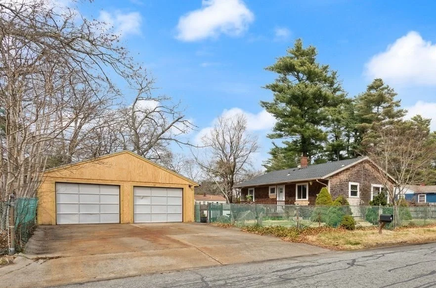 Unit for sale at 15 Pershing Ave, Acushnet, MA 02743